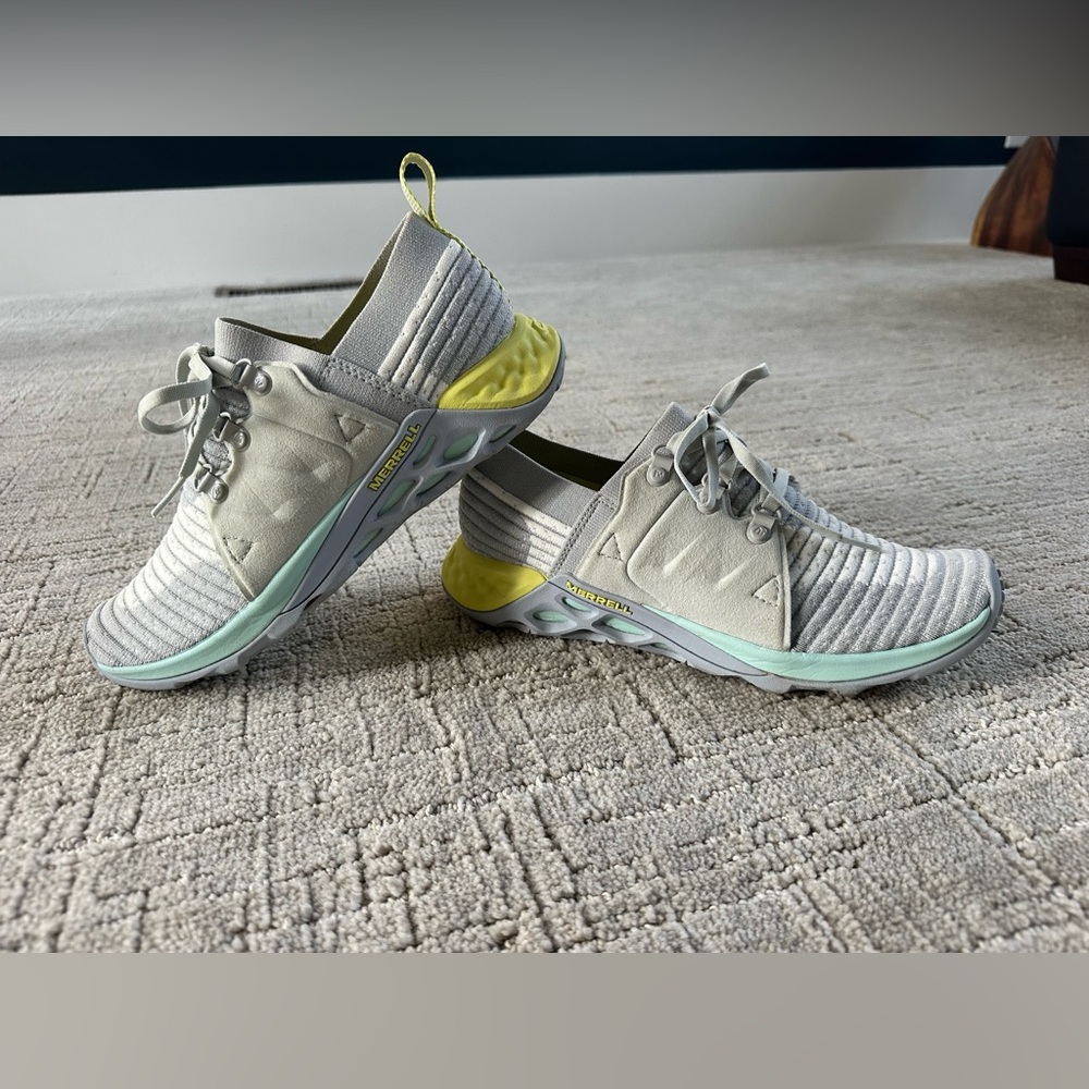 8.5 Merrell Tennis Shoes